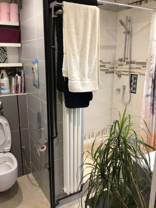Proche De Paris 25Mintout Equipe, 2 Chambres Conflans-Sainte-Honorine Exterior foto